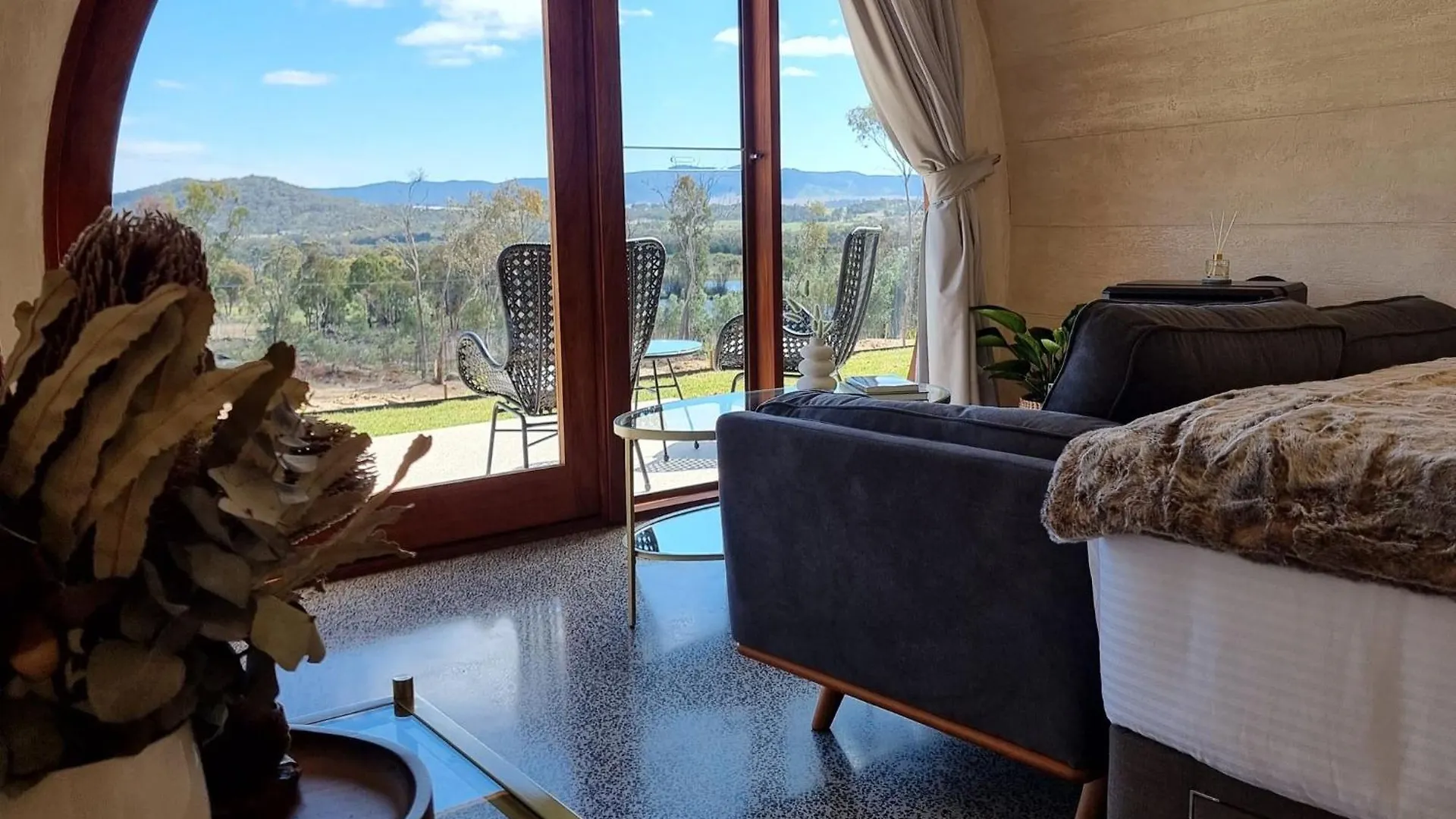 Barrel View Luxury Cabins Ballandean