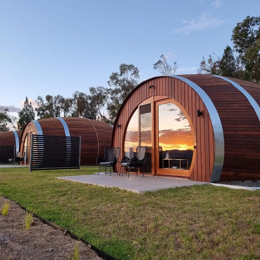 Barrel View Luxury Cabins Ballandean
